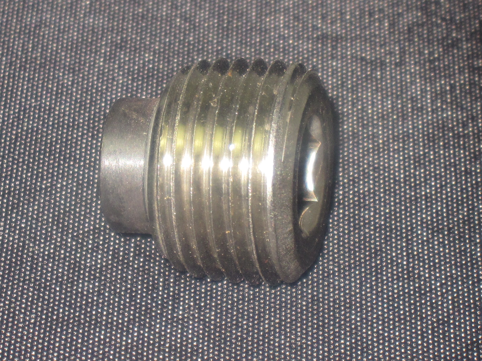 (image for) 1/4 NPT PIPE PLUG STAINLESS WITH MAGNECTIC TIP